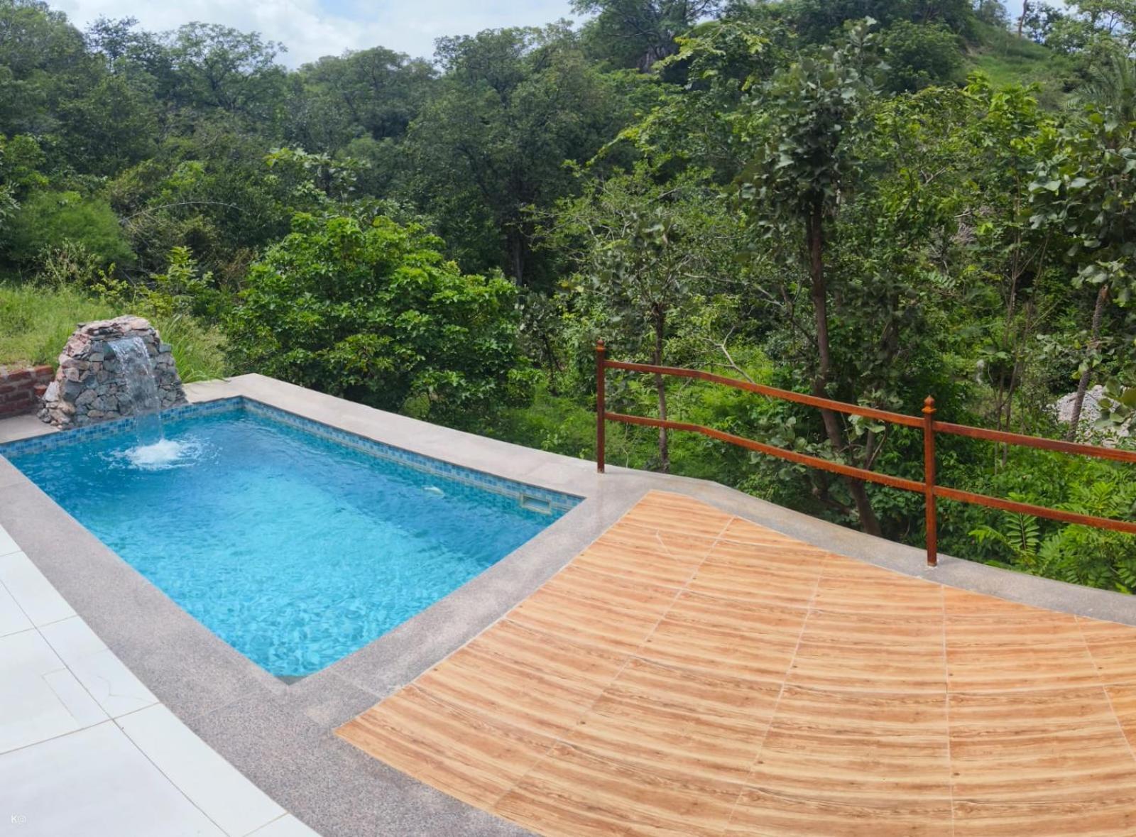 The Sky Imperial Jungle Camp Resort كمبالغره المظهر الخارجي الصورة