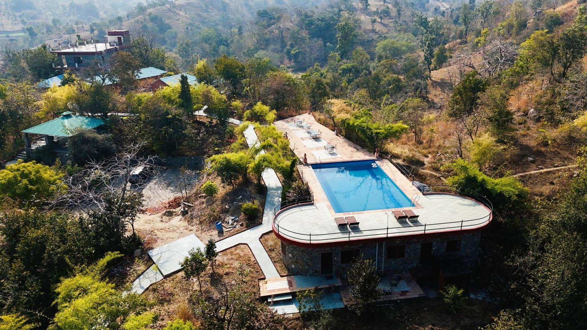 The Sky Imperial Jungle Camp Resort كمبالغره المظهر الخارجي الصورة
